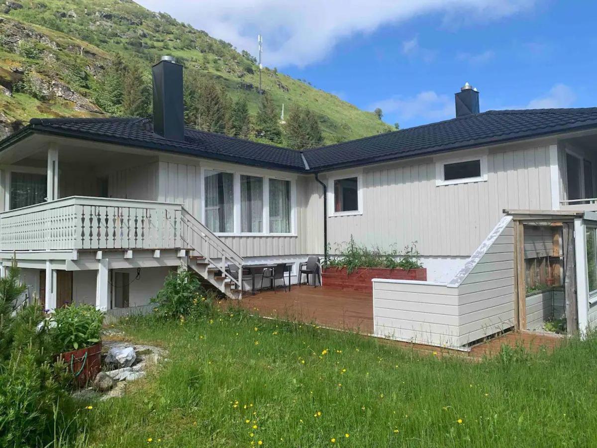 Big House In Amazing Napp, Lofoten Exterior photo